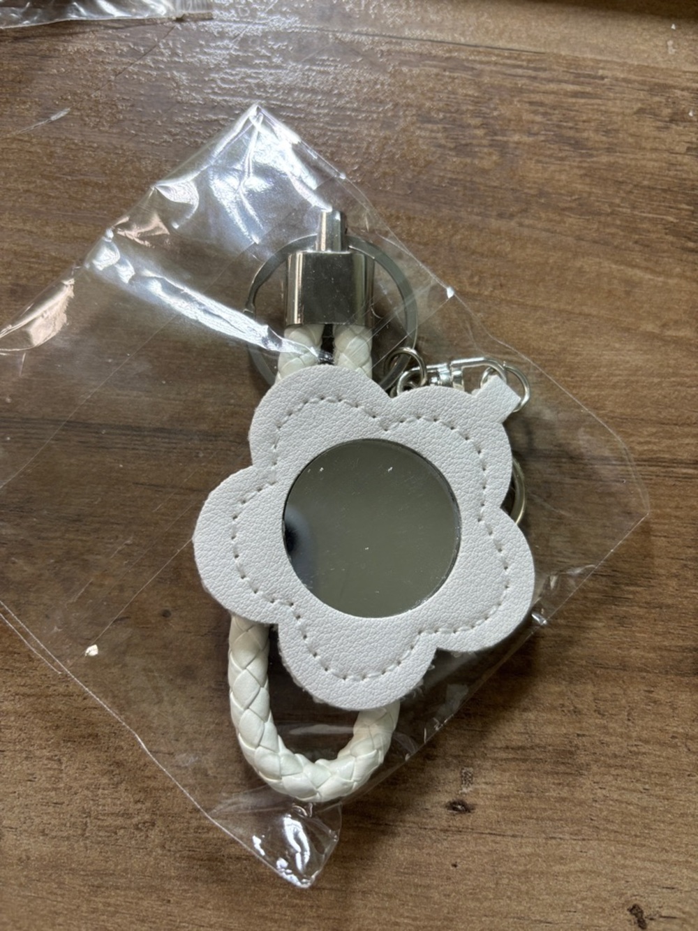 Charm/Keyring - Picture 5 of 6